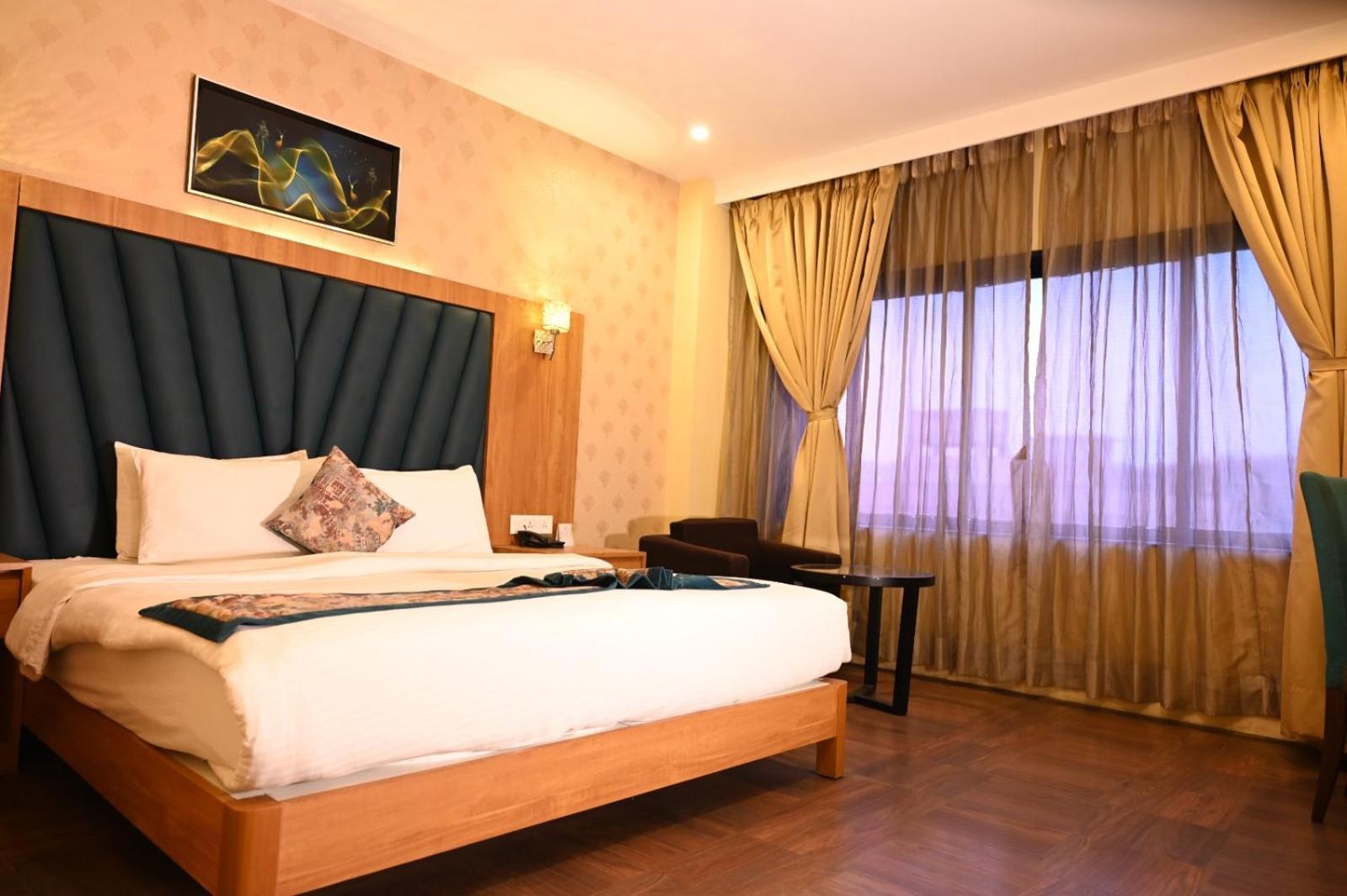 The Fern Residency Kolkata Hotel Exterior photo