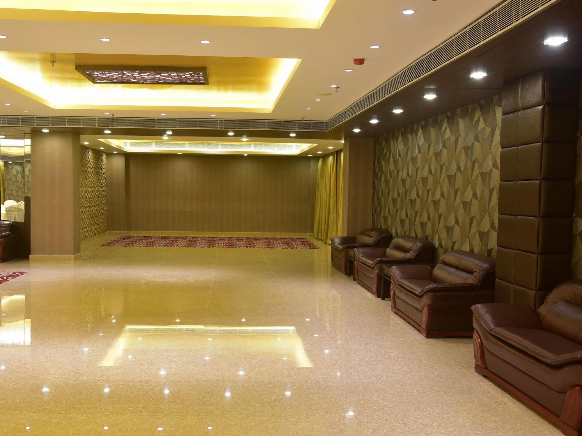 The Fern Residency Kolkata Hotel Exterior photo